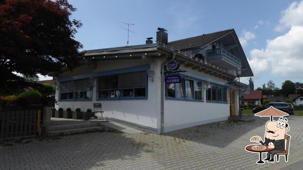 Gasthaus Auerhof Neukirchen  Exterior photo